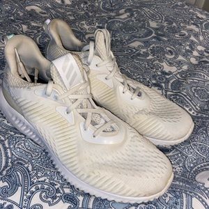 Adidas AlphaBounce